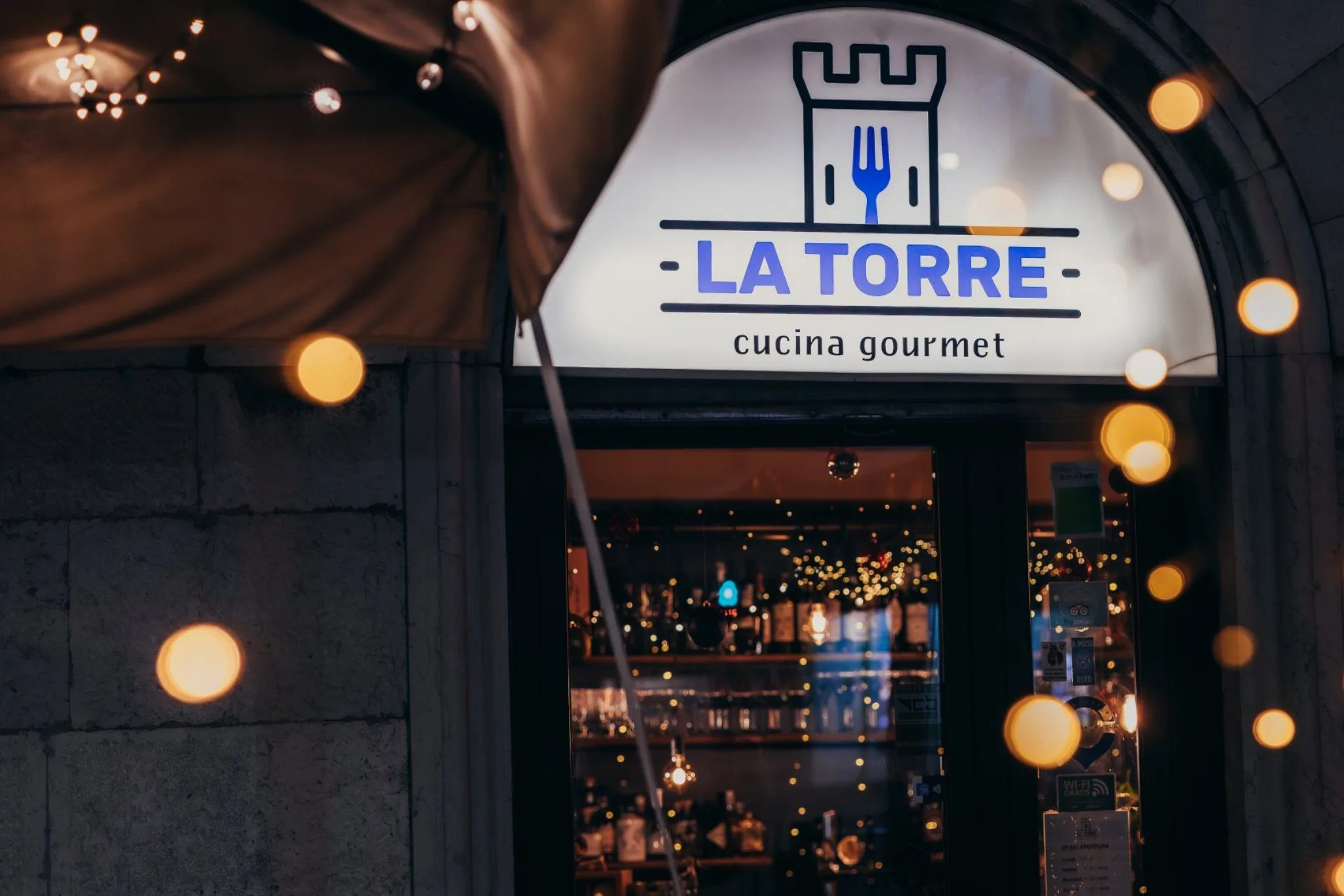 Insegna de La Torre a Brescia